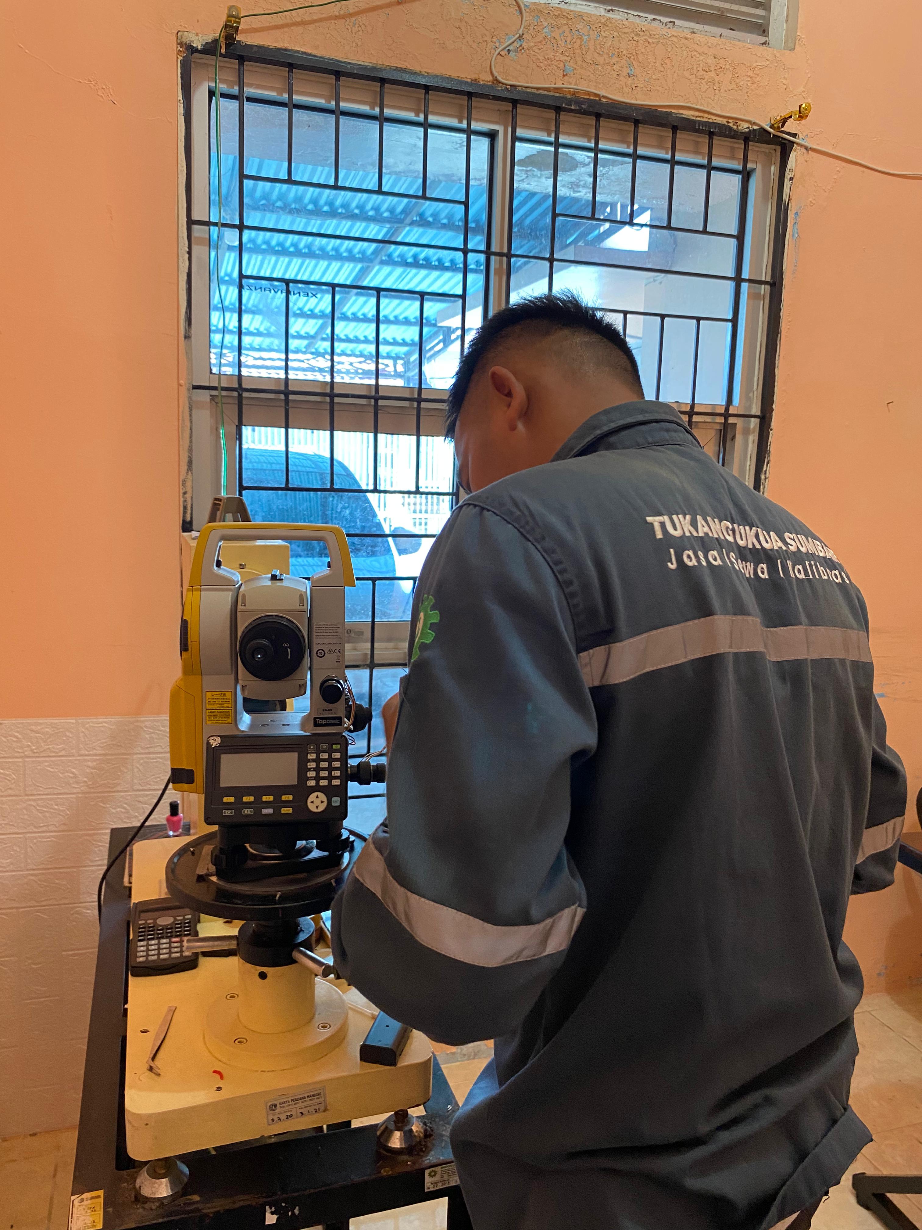 Total Station GM 52